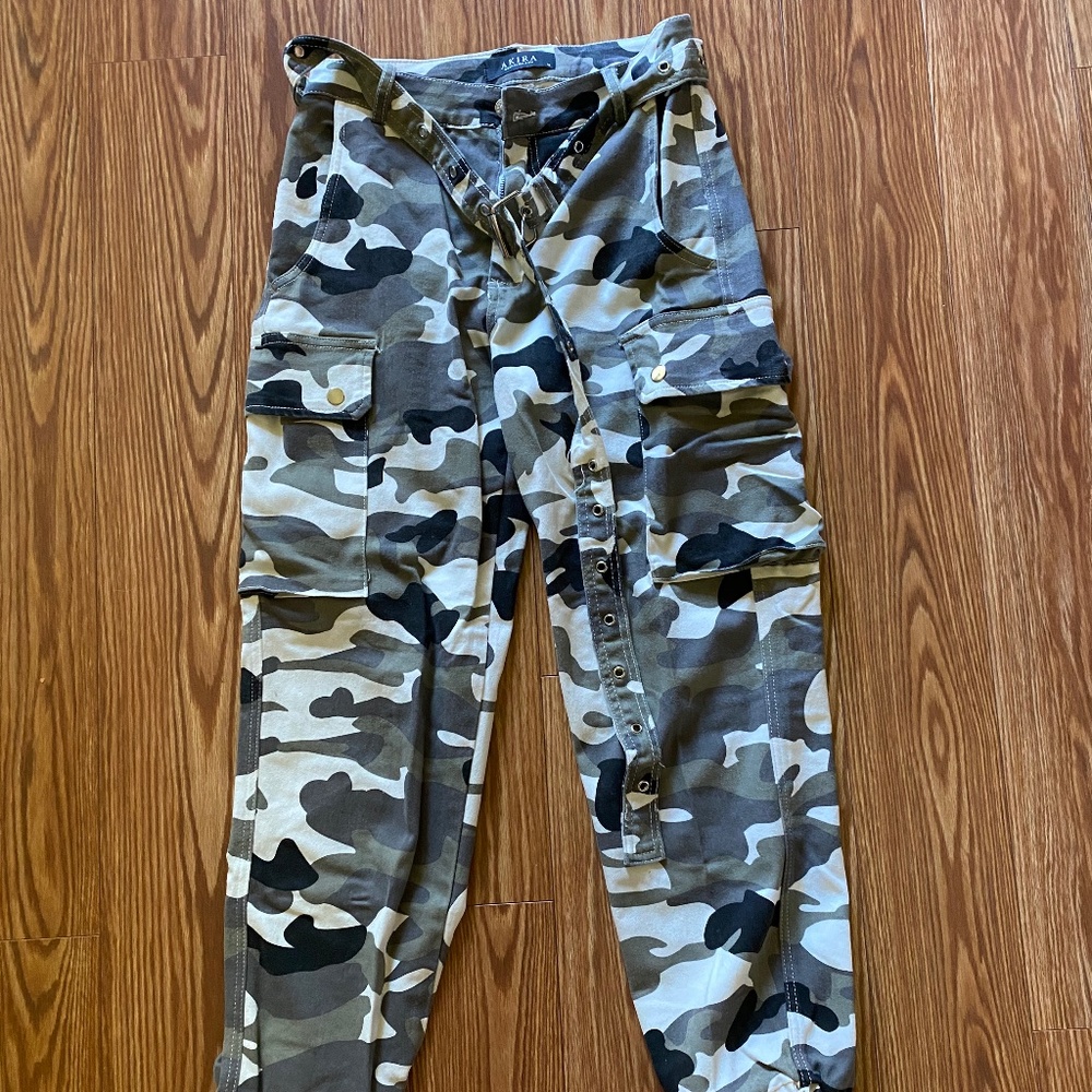 Camo Pants with belt